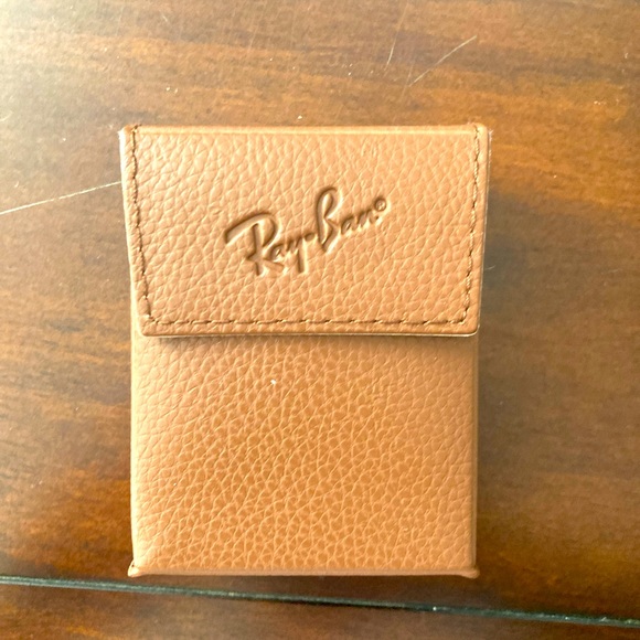 Brand New! Ray-Ban folding 54 Wayfarer Sunglasses - Picture 3 of 4